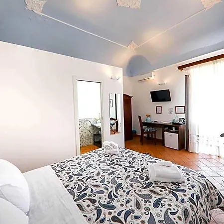 Agrodolce Bed & Breakfast 4*