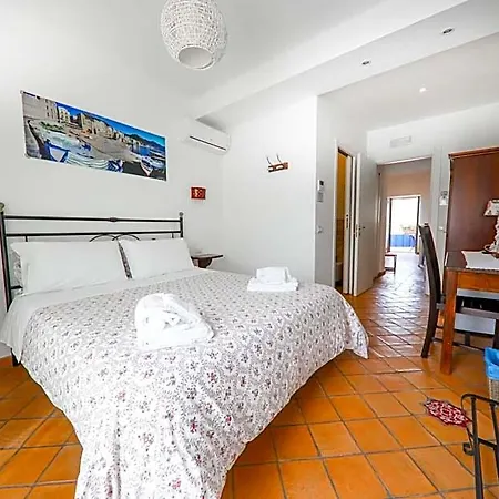 Agrodolce Bed & Breakfast 4*