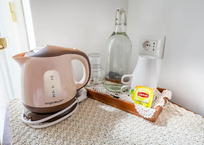 Agrodolce Чефалу